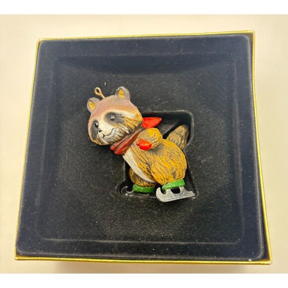 Vintage Hallmark Ice Skating Raccoon Christmas Ornament Tree Trimmer 1978 Skater - Picture 10 of 11